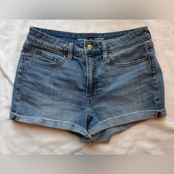 Old Navy Pants - High Rise OG Straight Denim Shorts with Cuffed Hem | Old Navy | Size 8